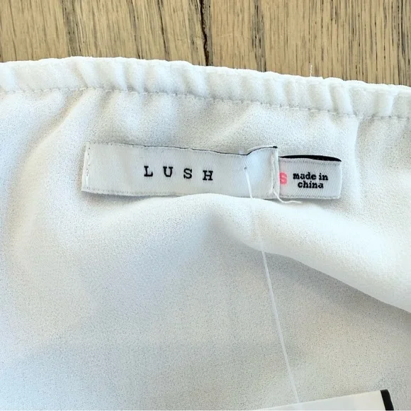 NWT LUSH Women’s White Lace Trim Cami Top Size Small - Picture 11 of 12